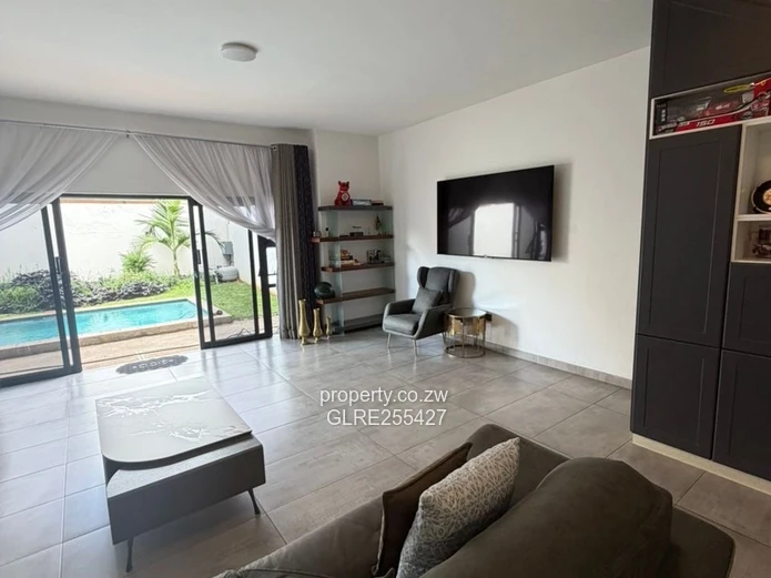 Modern Avondale 3BR Flat — Pool, Borehole & Gym