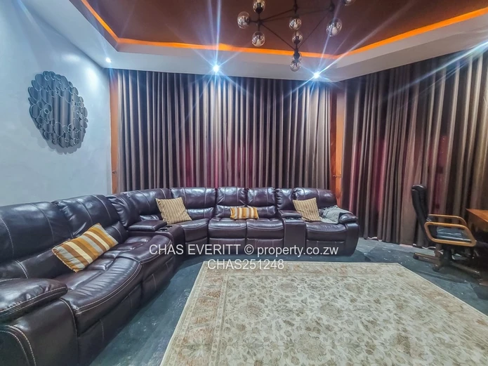 Fully Furnished Double Storey To Let in Brookeview 