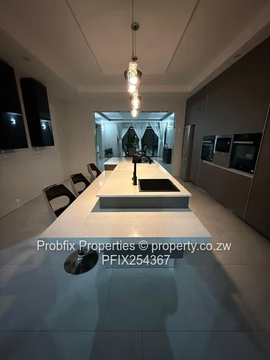 Mansion For Sale In Mt Pleasant Heights Phase 1