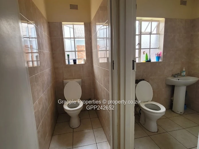 Madokero house to let