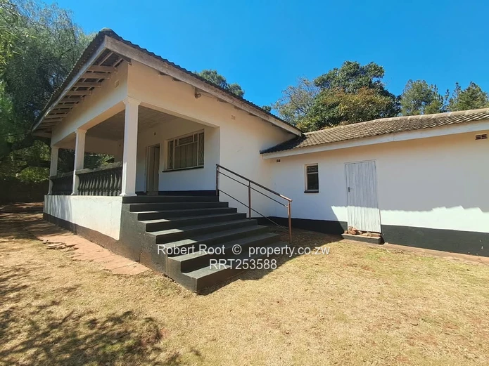 Sunny 2-Bed Cottage in Kambanji, Borehole & Tiled Floors