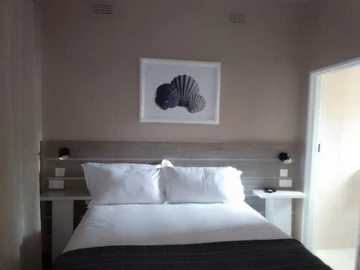 4 Bedroom Garden Flat
