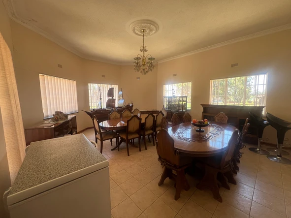 Farm & Agricultural Land