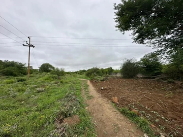 Commercial & Industrial Land