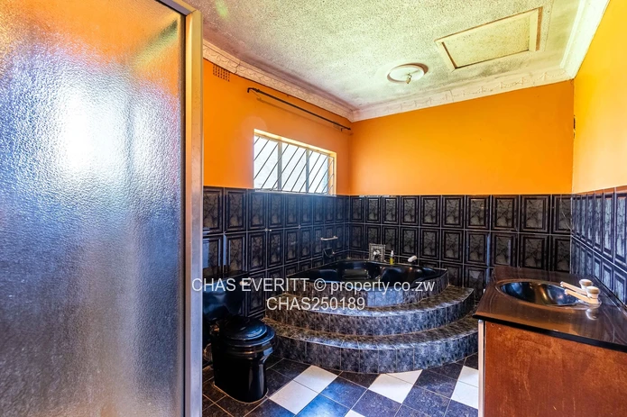 Investor’s Opportunity - Guest House Potential (Sole Mandate)