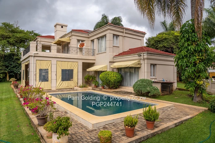 Golf Course Oasis in Borrowdale Brooke Estate