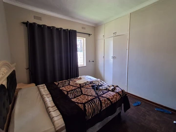 3 Bedroom Flat & Apartment