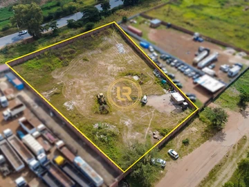 Commercial & Industrial Land