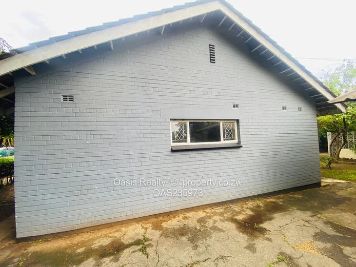 Neat property to let