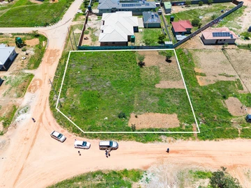 Commercial & Industrial Land