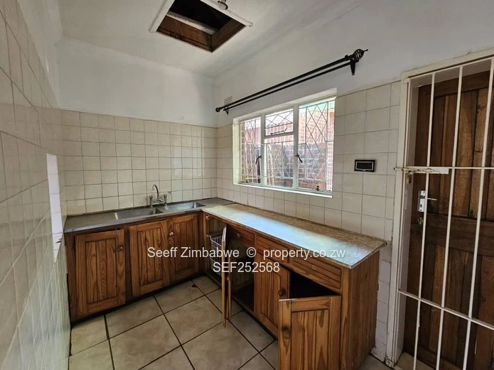 Charming 3-Bedroom Garden Apartment to Rent in Mandara