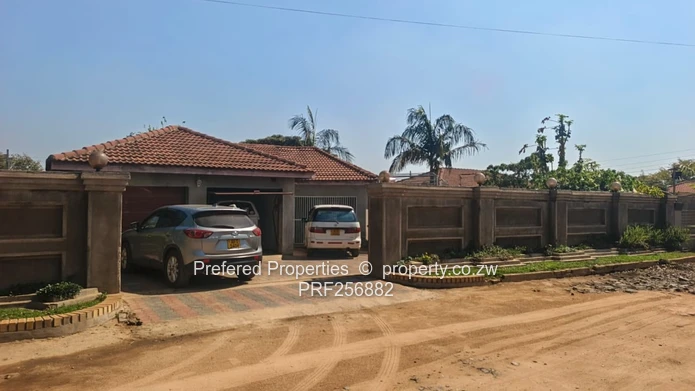 Walled 4-Bed Chadcombe Home – Tiled, Garage, Solar (Sole Mandate)