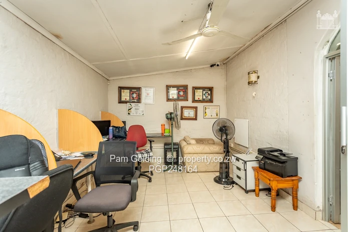 Prime Avenues Commercial Or Residential Opportunity Corner Property