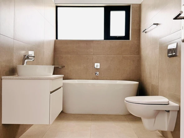 4 Bedroom Garden Flat