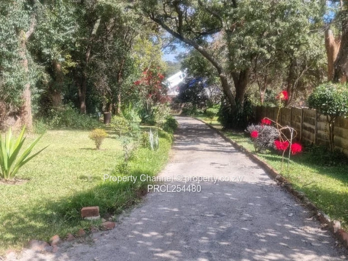 House (Furnished) For Sale In Glen Lorne