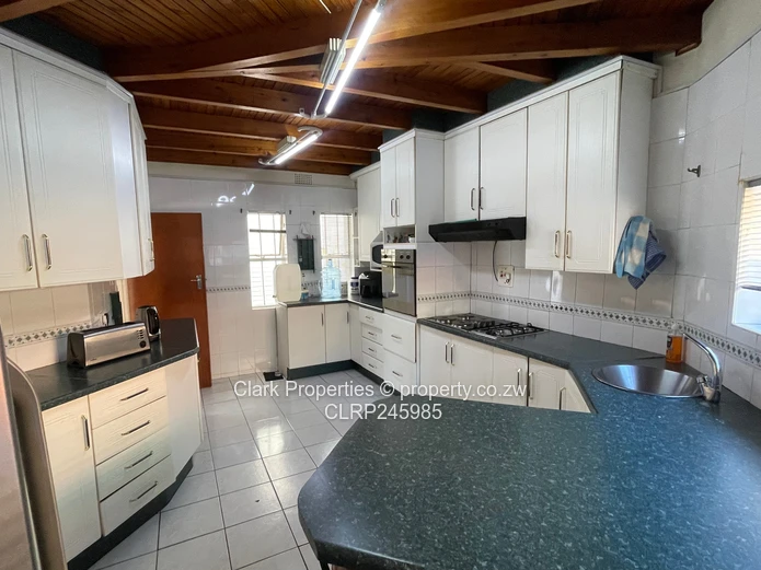 Neat & Versatile 3-Bedroom Home in Suburbs