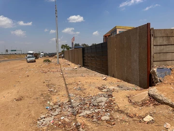 Commercial & Industrial Land