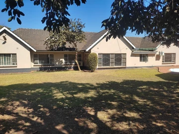 House for residential or commercial 