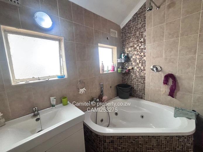 Furnished 4-Bed Highlands Home with Pool & Borehole