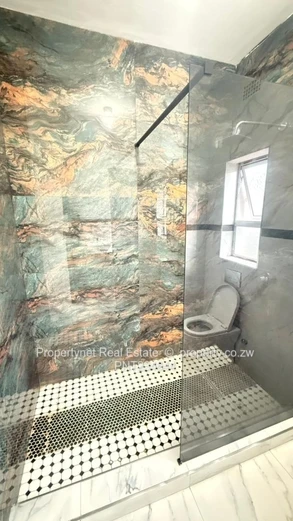 Lovely modern home!!!