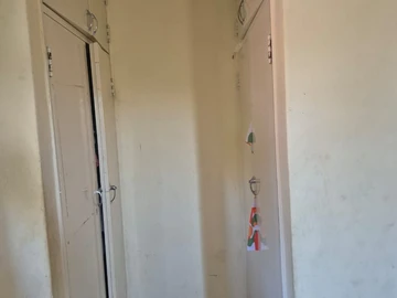 2 Bedroom Flat & Apartment