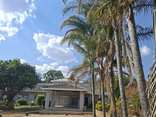 8 Bedroom House