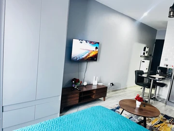 Flat & Apartment
