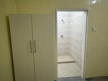 Flat & Apartment