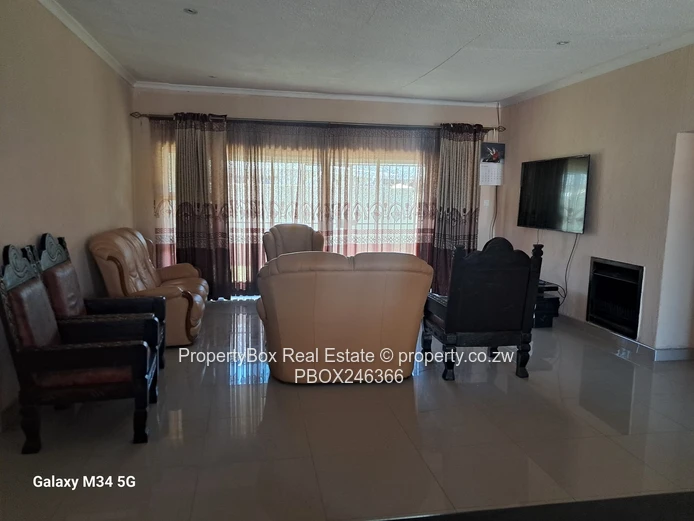 Marlborough Mews Fully furnished 4 bed cluster unit for rent.