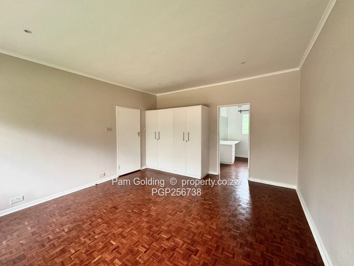 Renovated - 4 Bedroom Home - Greendale North