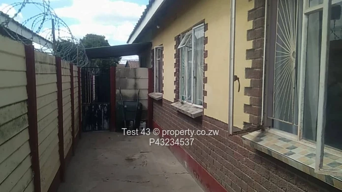Chitungwiza House for sale 