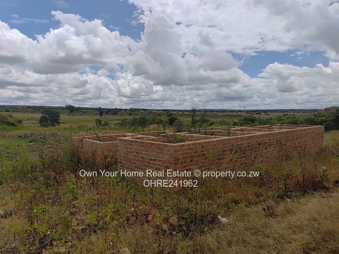Macheke plot for sale