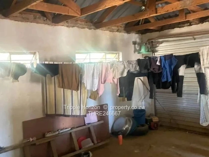 Dzivarasekwa 4-Bed Brick Home on 400m² with Veranda