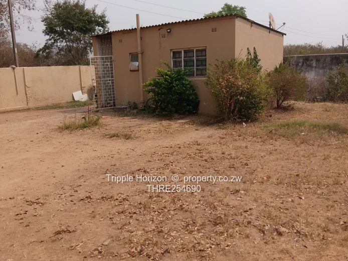 2060 sqm Prospect Stand — Main Road Frontage, Outbuilding