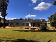 4 bedroomed house for Rent