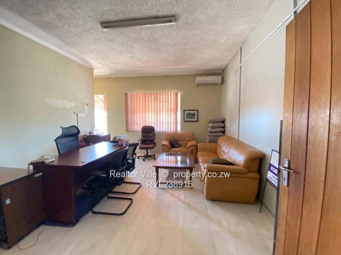 Eastlea Warehouse/Factory  in a prime location