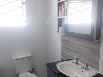 3 Bedroom Flat & Apartment