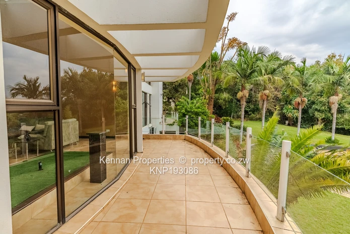 Executive and elegant home. Beautiful views