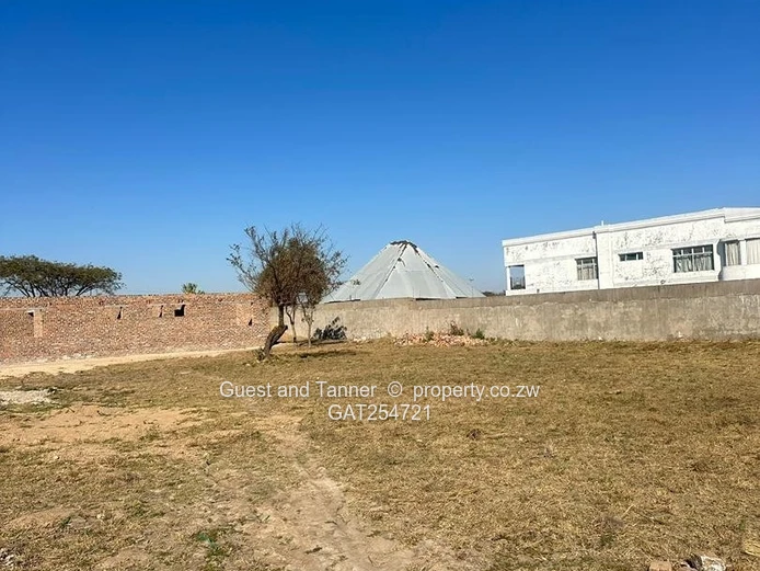 Townhouse Stand For Sale in Mqabuko Heights