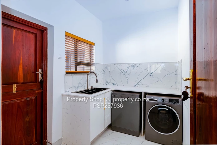 Newly Built Modern Double Storey Family Home!