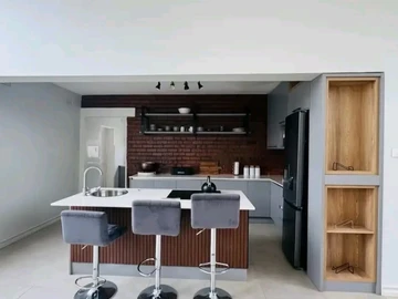 3 Bedroom Flat & Apartment