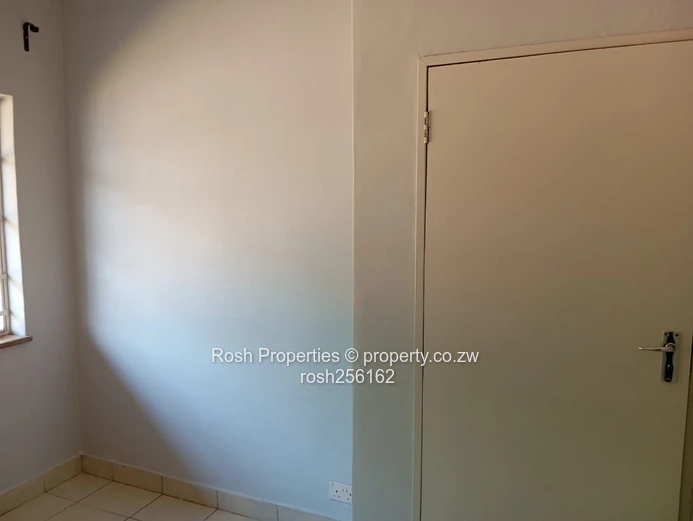 2-Bed Garden Flat with Private Patio & Borehole