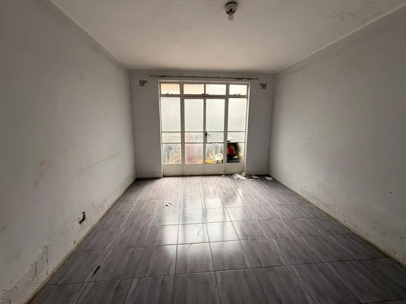 30 Bedroom Flat & Apartment