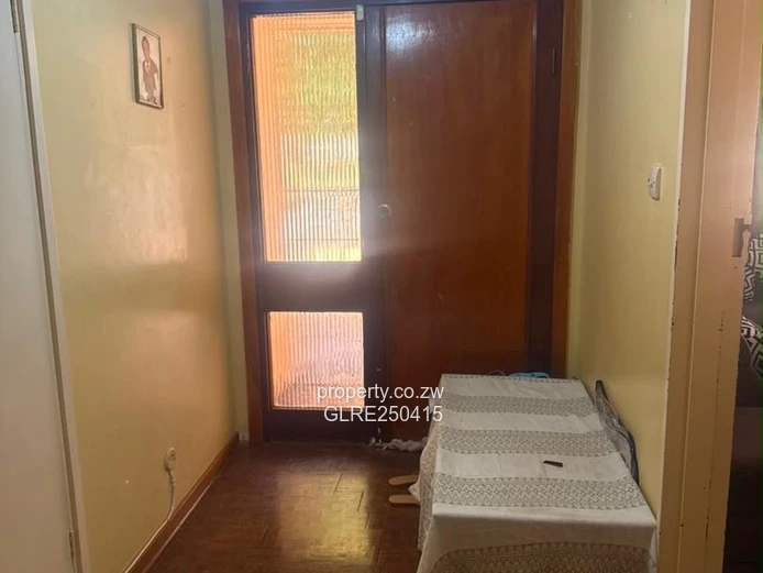 Vainona 4-Bed Family Home on 4789m² with Borehole & Solar