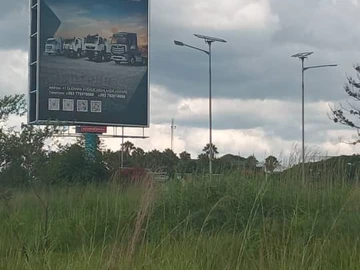 Commercial & Industrial Land