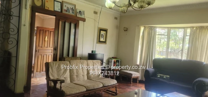  Spacious Family Home with Guest Wing & Cottage | Hatfield North