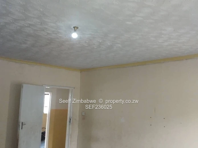Spacious 5-Bed Family Home in Chitungwiza 