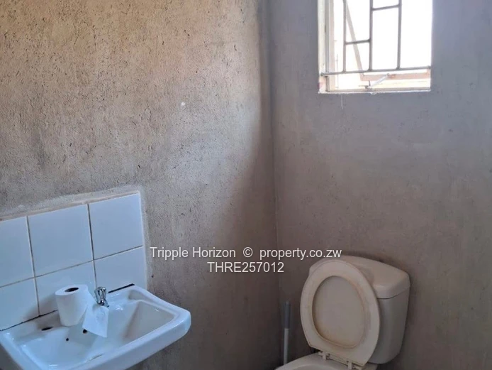2-Bed Budiriro Home on 288m² — Gate & Fitted Kitchen (Sole Mandate)