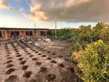 Stands & Residential Land