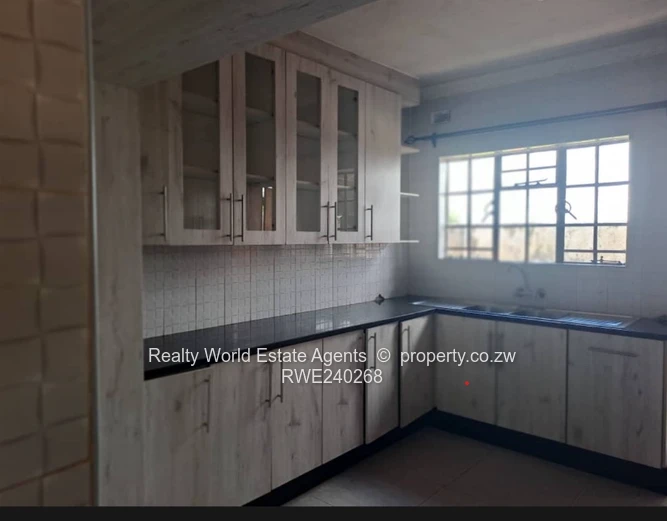 Rydale Ridge House For Sale With Deed (Sole Mandate)